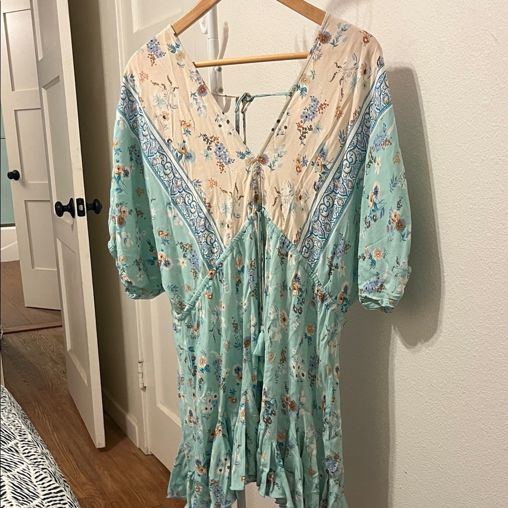 Aakaa Floral V-Neck Blouse - Blue and Cream
